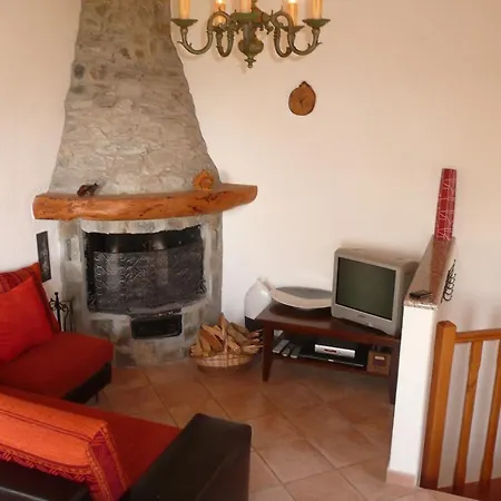 Sleeps 10 Pool Villa Plesio